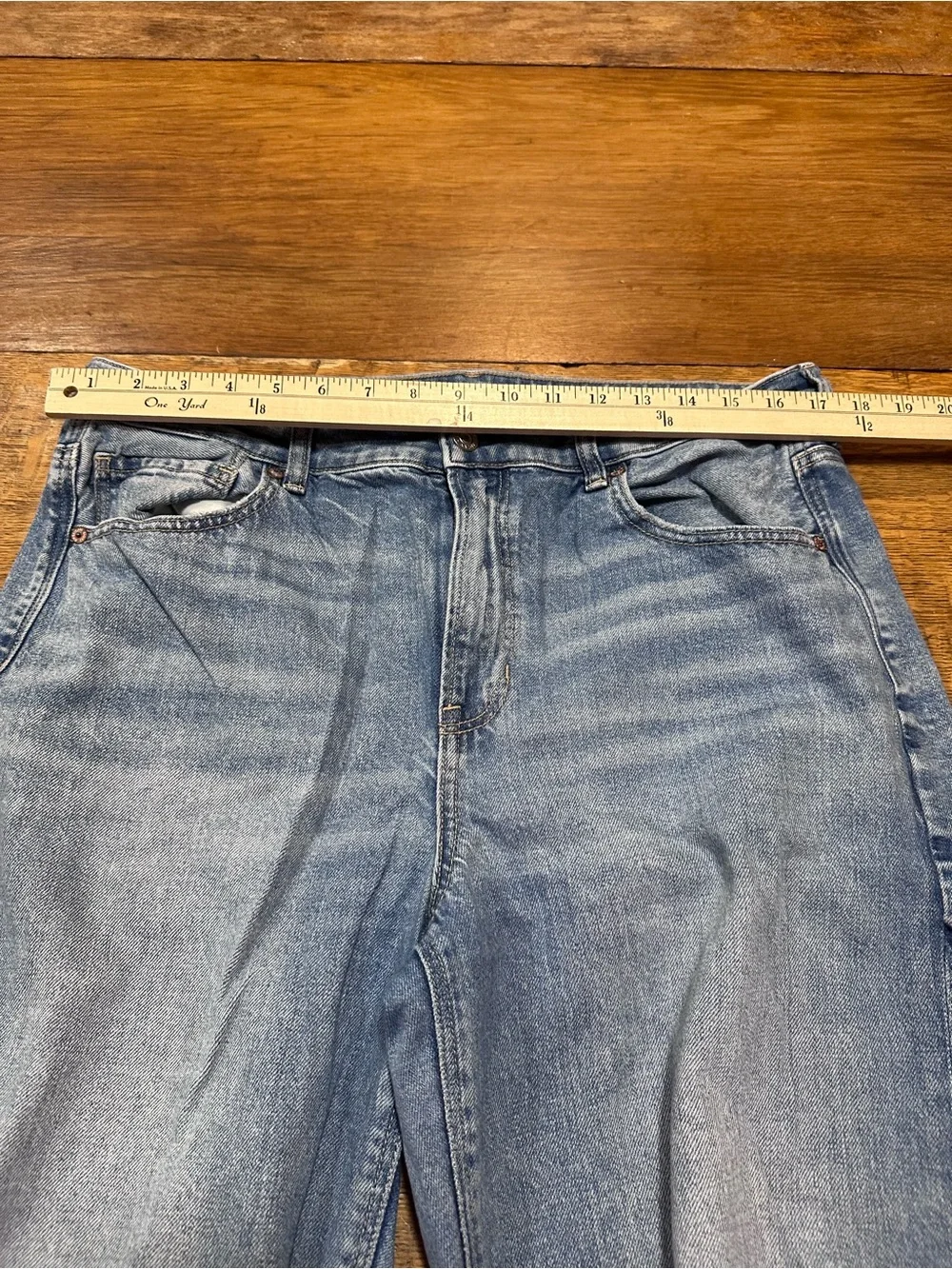 American Eagle Outfitters classic mid